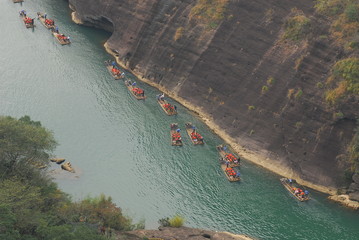微尘什么意思？