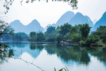 一批法律法规下月起施行！